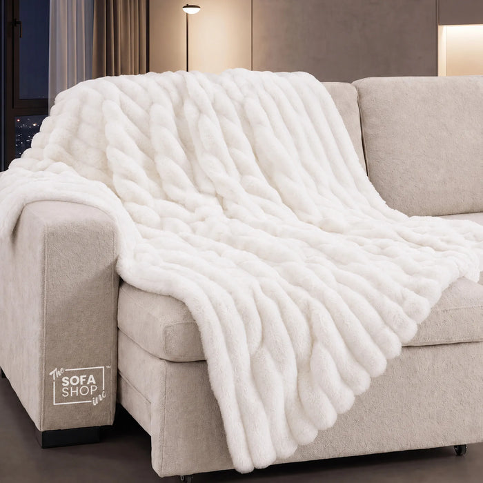 White Flannel Plush Blanket | 150 x 200cm | Fluffy Warm Cosy Throw with Ultra-Soft Fleece + Machine Washable Care | Boston | Bed, Sofa And Couch Blanket | The Sofa Shop (Copy)