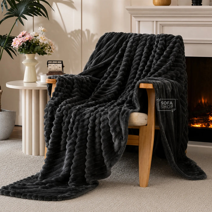 Cozy Deep Grey Flannel Plush Blanket 150x200cm | Ultra Soft Warm Throw for Couch Bed Sofa | The Sofa Shop