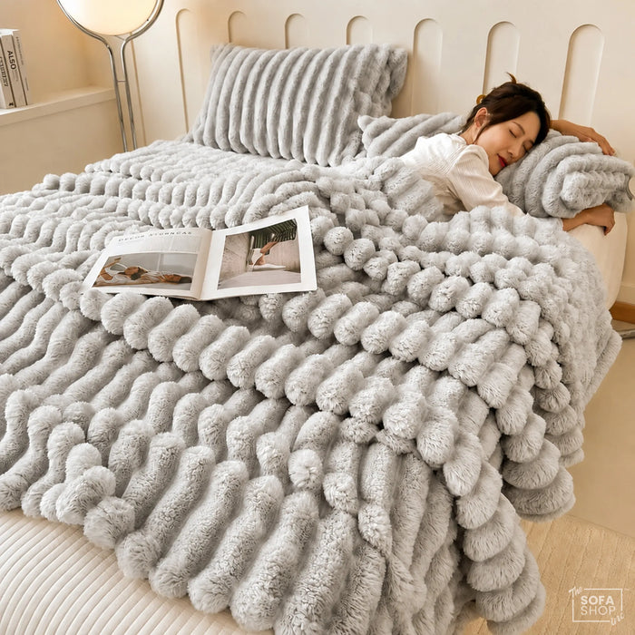 Modern Grey Flannel Plush Blanket 150x200cm | Fluffy Warm Cozy Throw for Couch Bed Sofa  | The Sofa Shop