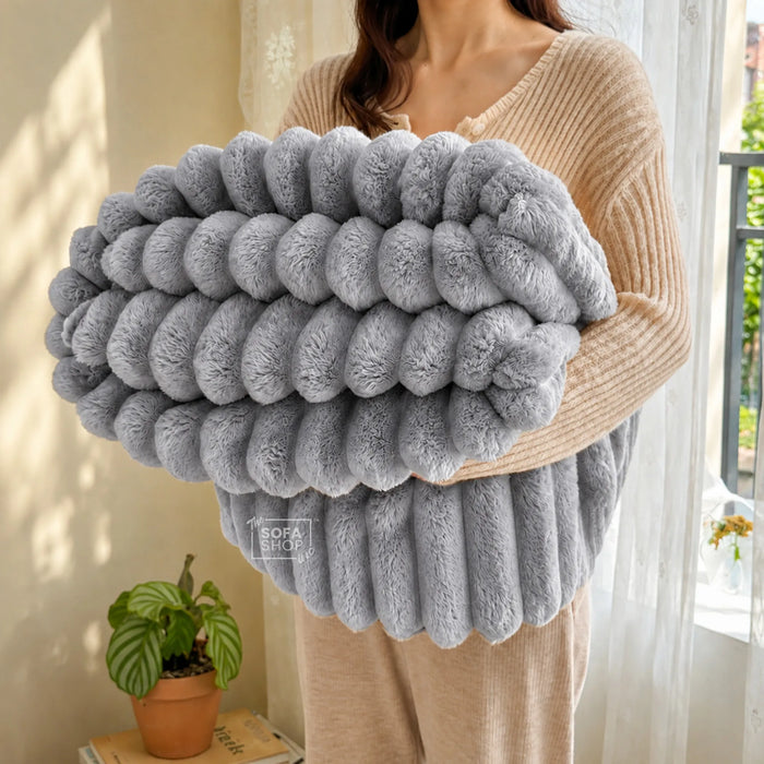 Silver Grey Flannel Plush Blanket | 150 x 200cm | Fluffy Warm Cosy Throw with Ultra-Soft Fleece + Machine Washable Care | Boston | Bed, Sofa And Couch Blanket | The Sofa Shop