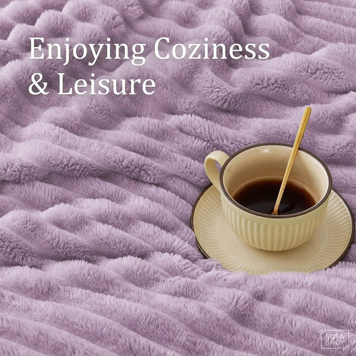 Purple Flannel Plush Blanket | 150 x 200cm | Fluffy Warm Cosy Throw with Ultra-Soft Fleece + Machine Washable Care | Boston | Bed, Sofa And Couch Blanket | The Sofa Shop
