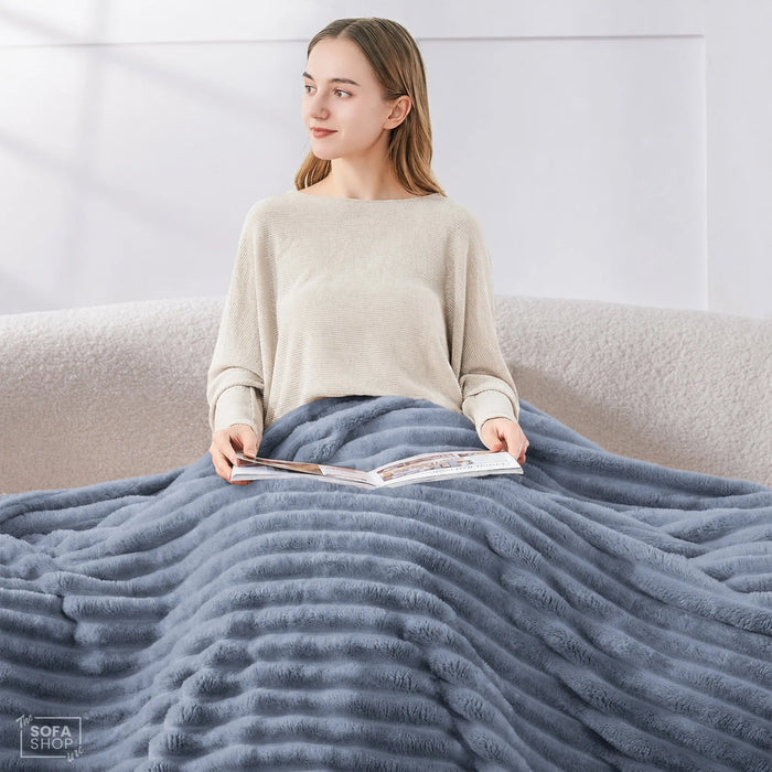 Silver Grey Flannel Plush Blanket | 150 x 200cm | Fluffy Warm Cosy Throw with Ultra-Soft Fleece + Machine Washable Care | Boston | Bed, Sofa And Couch Blanket | The Sofa Shop