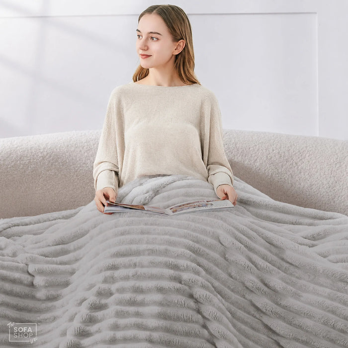 Modern Grey Flannel Plush Blanket 150x200cm | Fluffy Warm Cozy Throw for Couch Bed Sofa  | The Sofa Shop